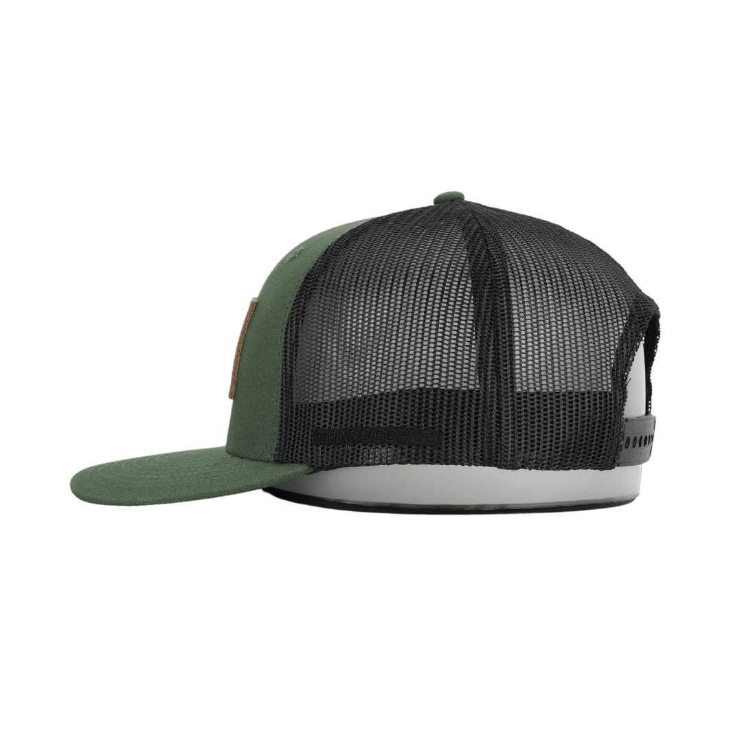 Casquette Trucker Vert/Noir en Cuir Écusson Drapeau